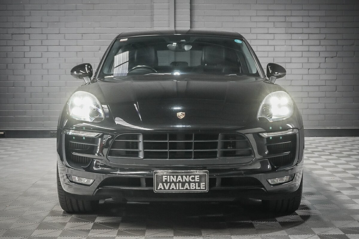 Porsche Macan image 3