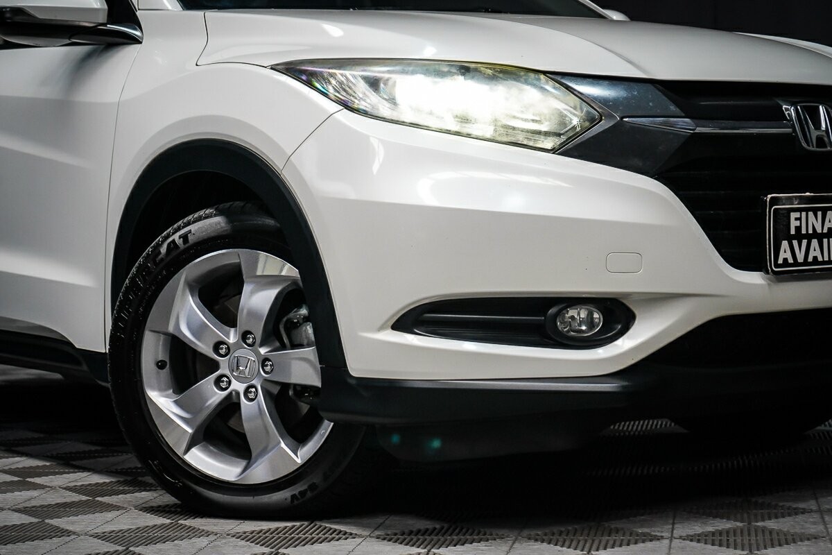 Honda Hr-v image 2