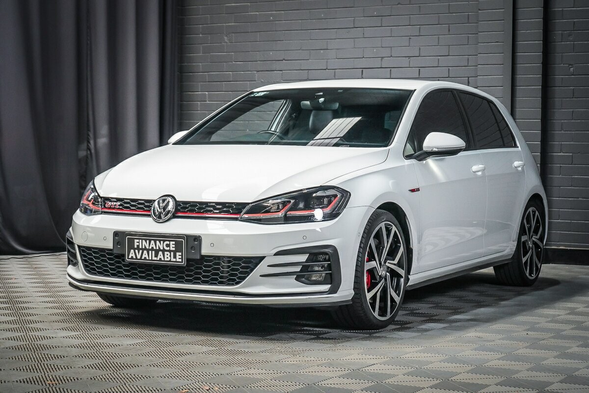 Volkswagen Golf image 4