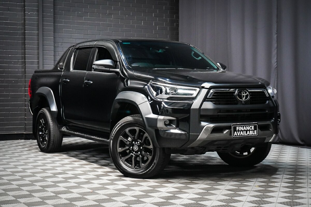 Toyota Hilux image 1