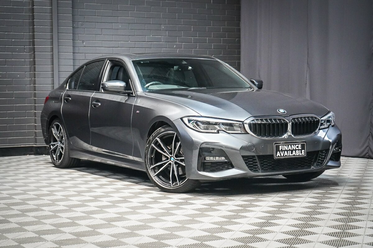 BMW 3 Series image 1