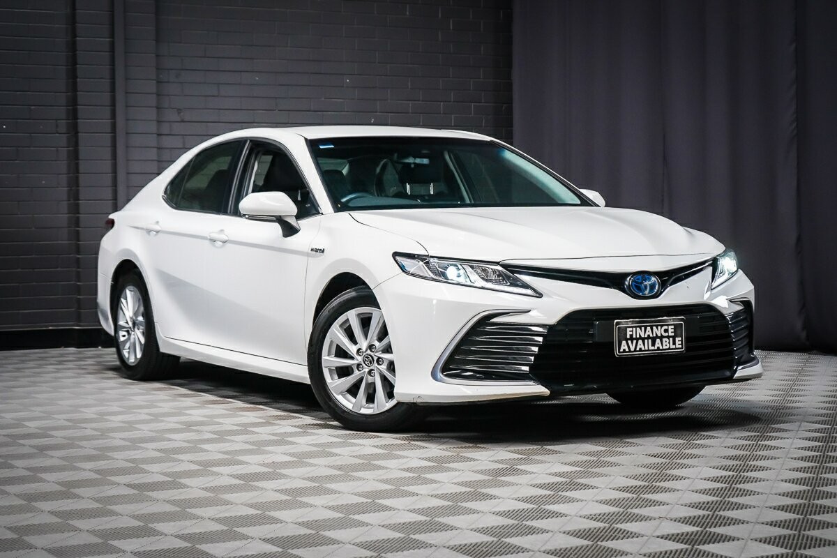 Toyota Camry image 1