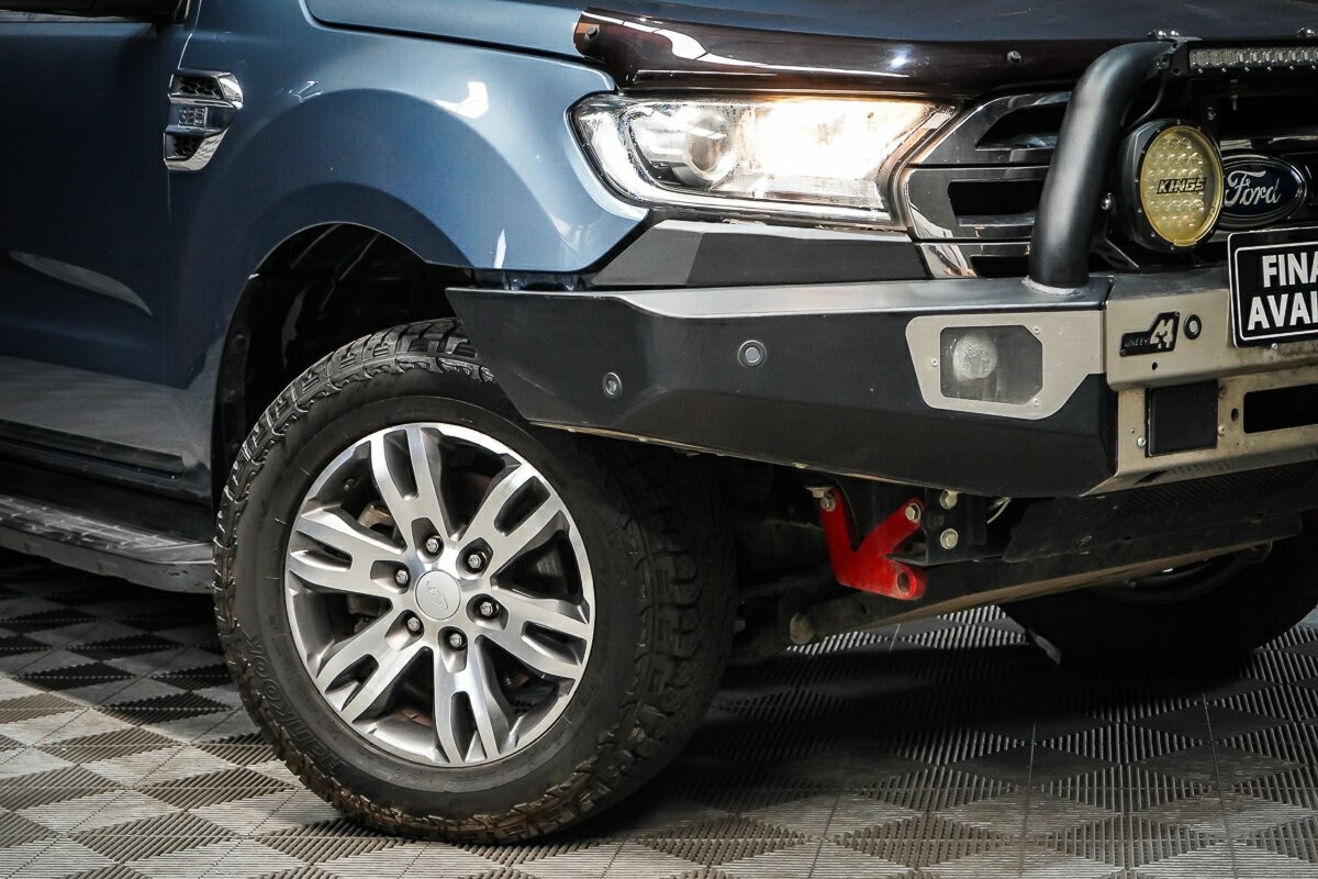 Ford Everest image 2