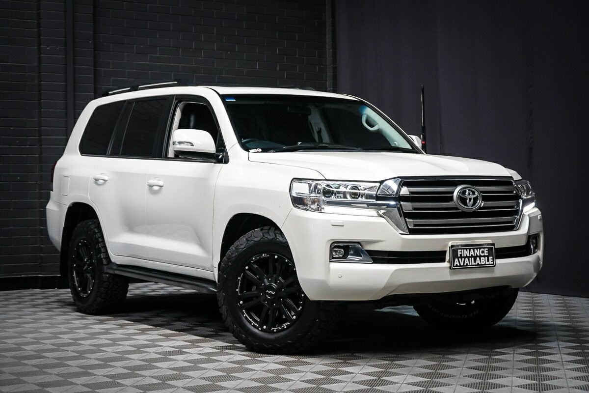 Toyota Landcruiser image 1