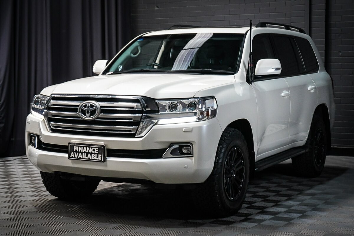 Toyota Landcruiser image 4