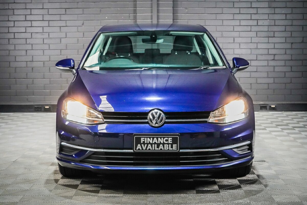 Volkswagen Golf image 3