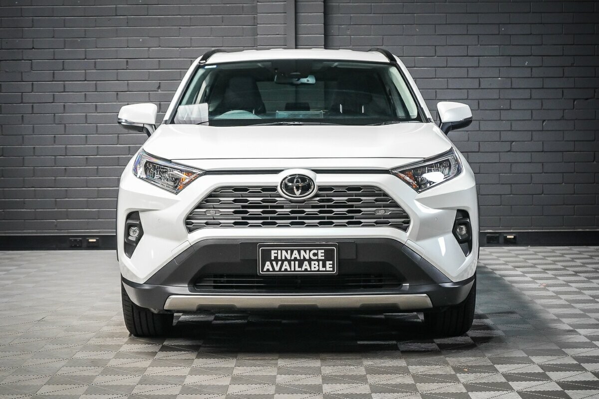 Toyota Rav4 image 3