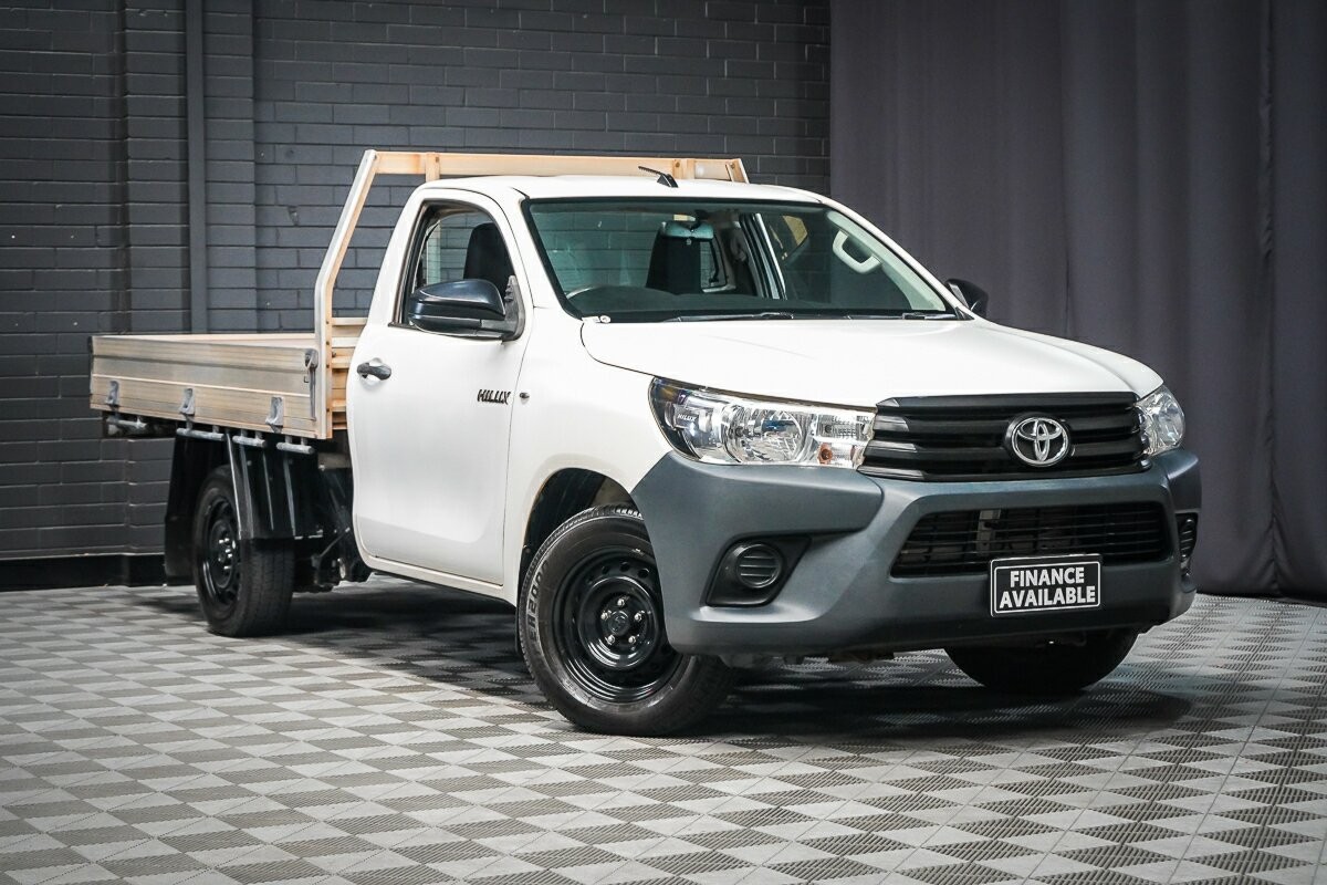 Toyota Hilux image 1