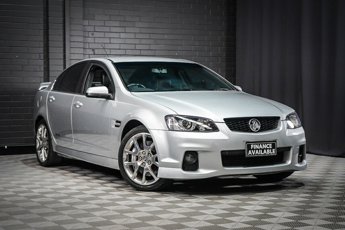 Holden Commodore image 1