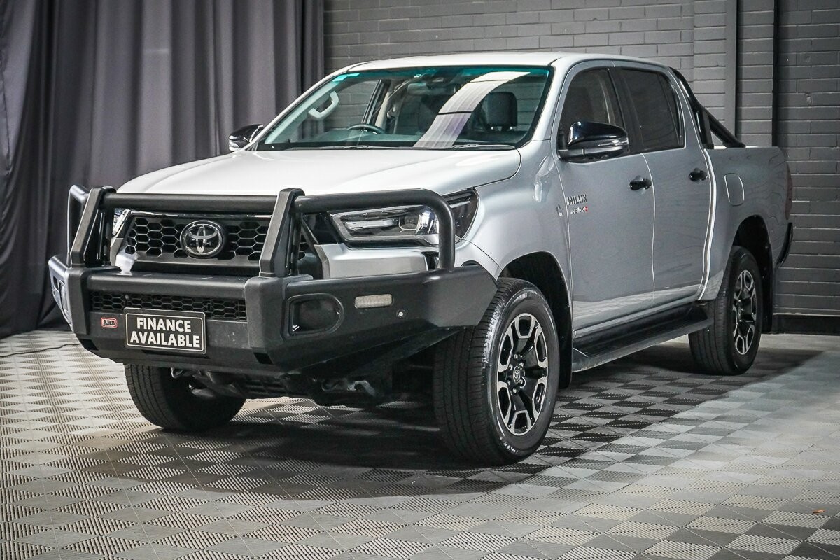 Toyota Hilux image 4