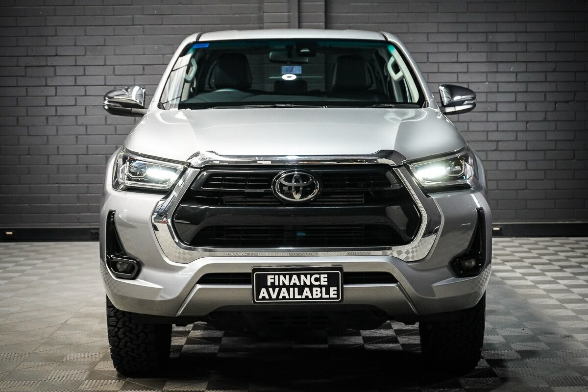 Toyota Hilux image 3