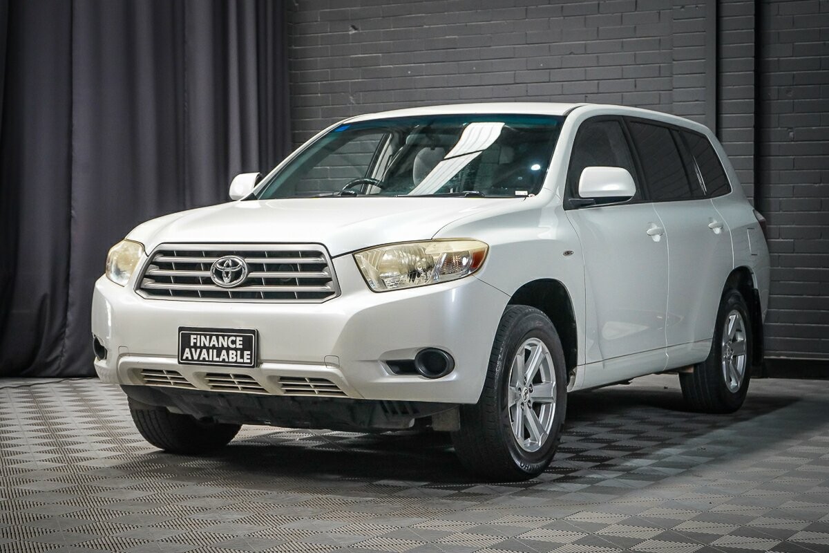 Toyota Kluger image 4