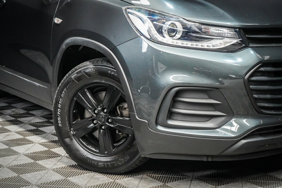 Holden Trax image 2