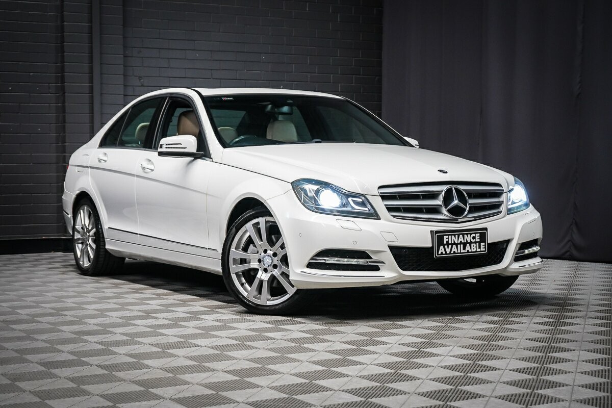 Mercedes Benz C-class image 1