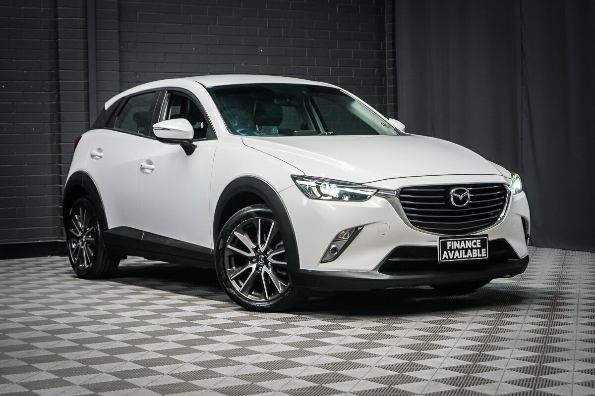 Mazda Cx-3 image 1