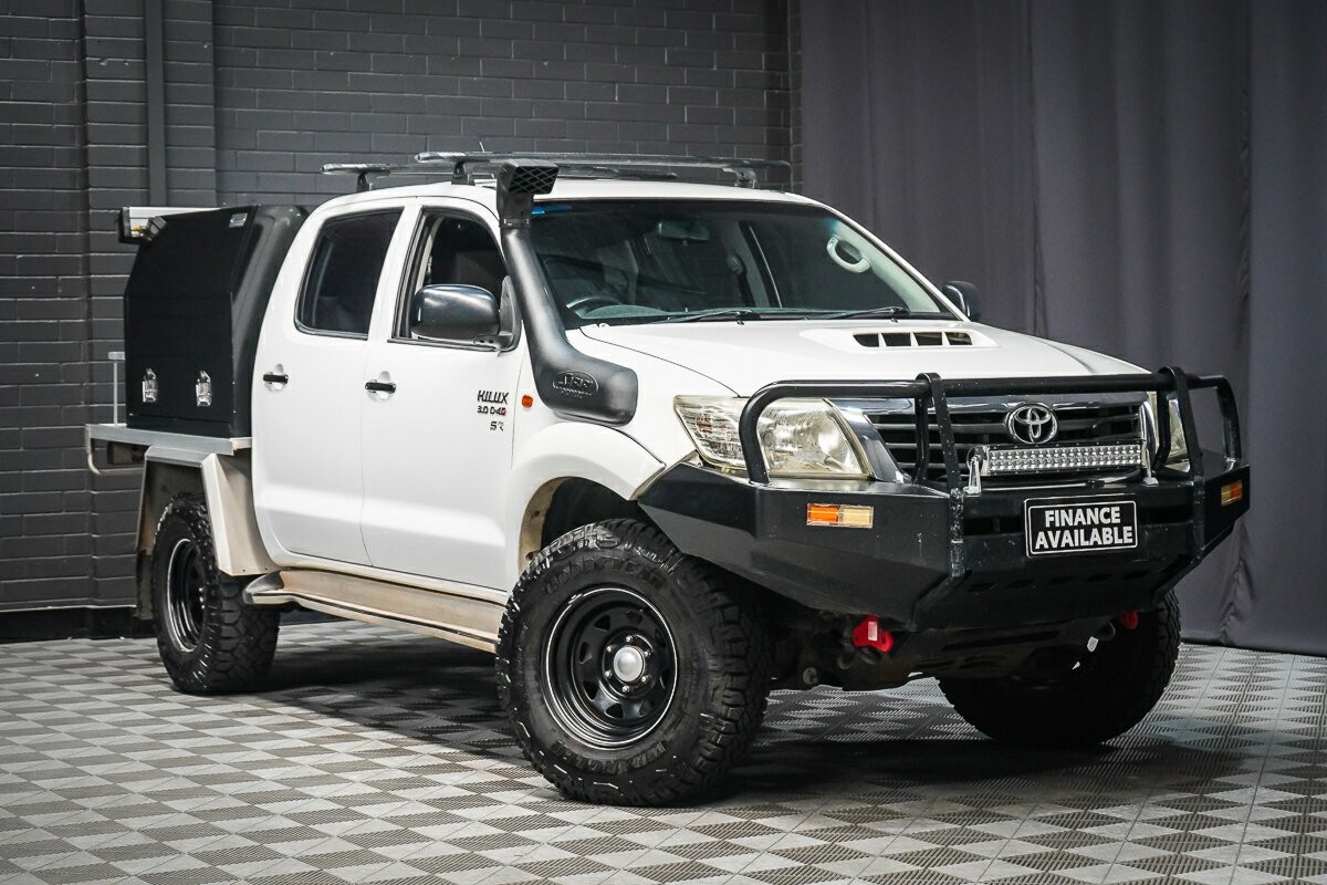 Toyota Hilux image 1