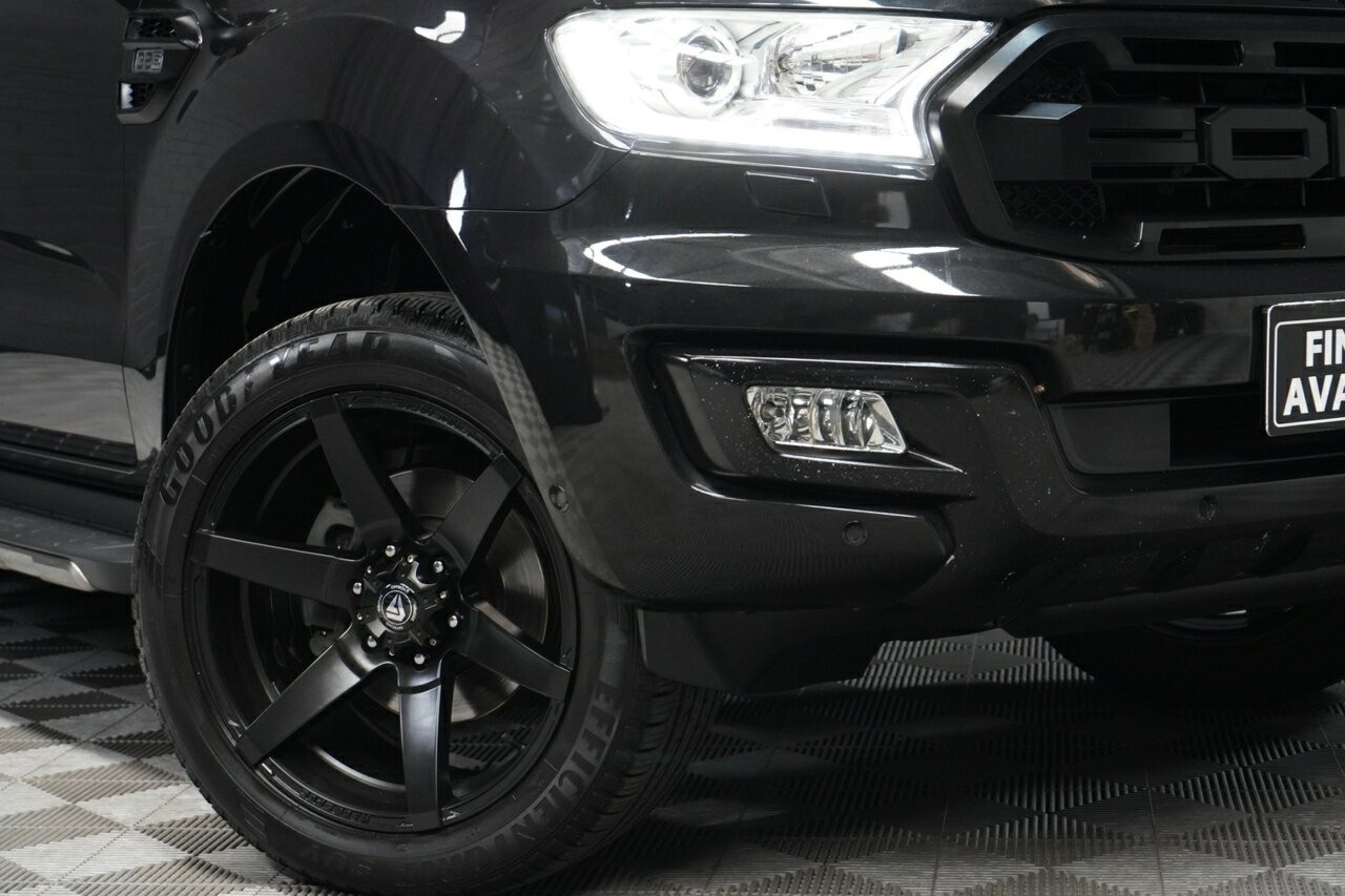 Ford Everest image 2