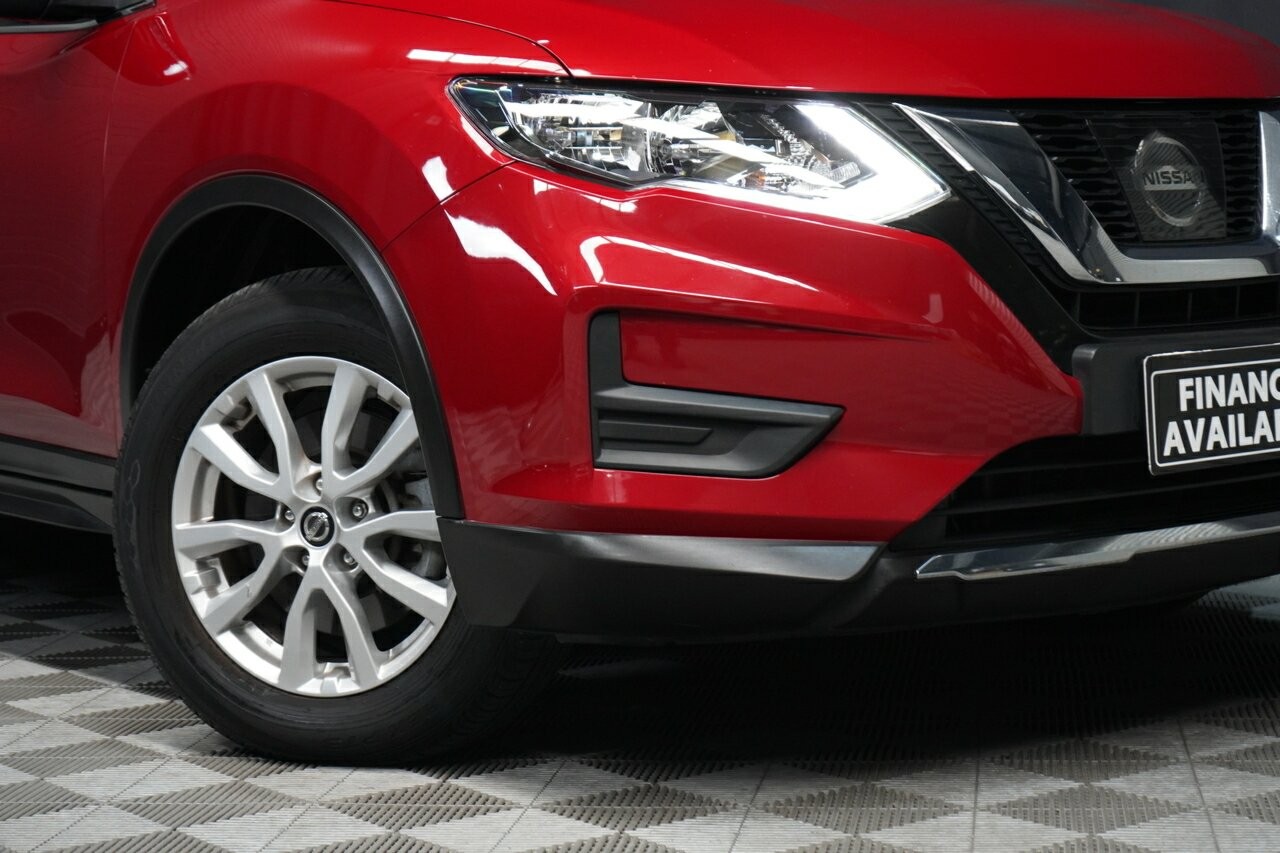 Nissan X-trail image 2