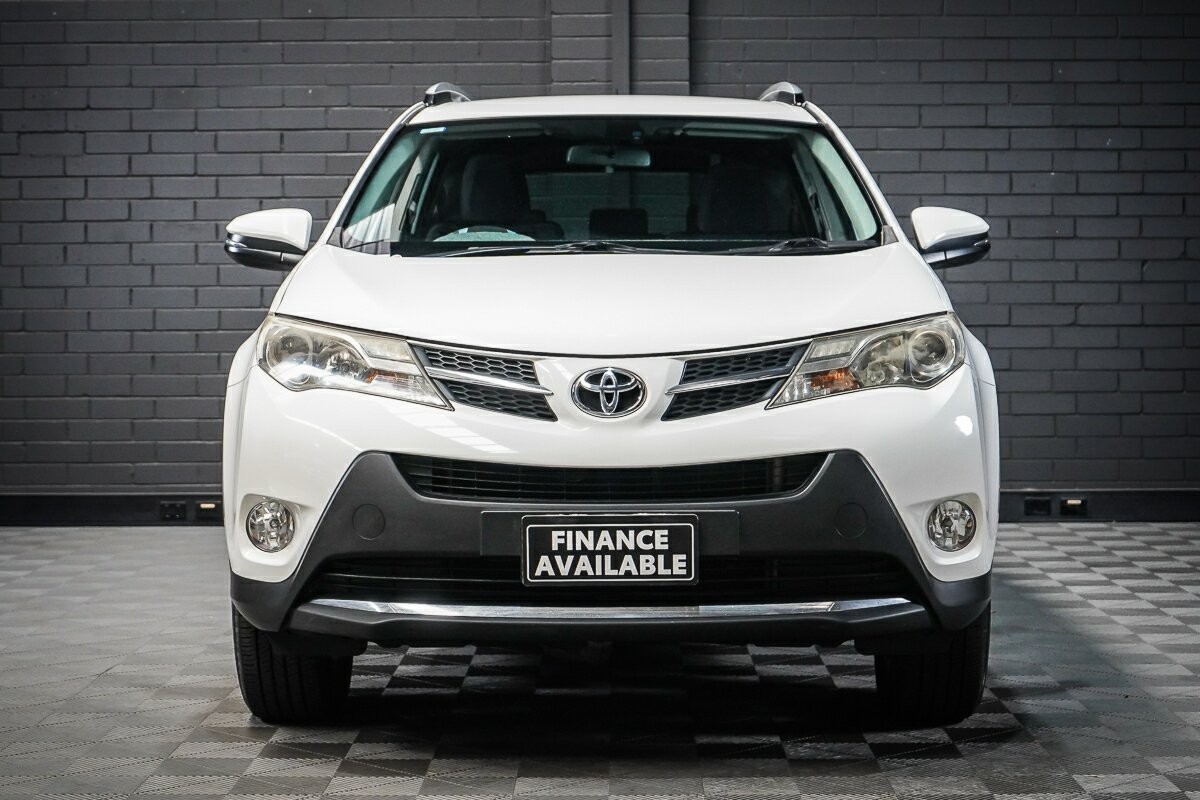 Toyota Rav4 image 3