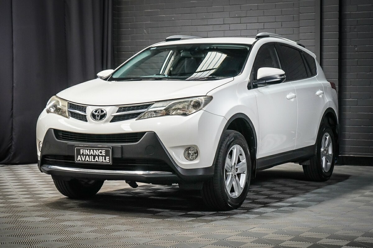 Toyota Rav4 image 4