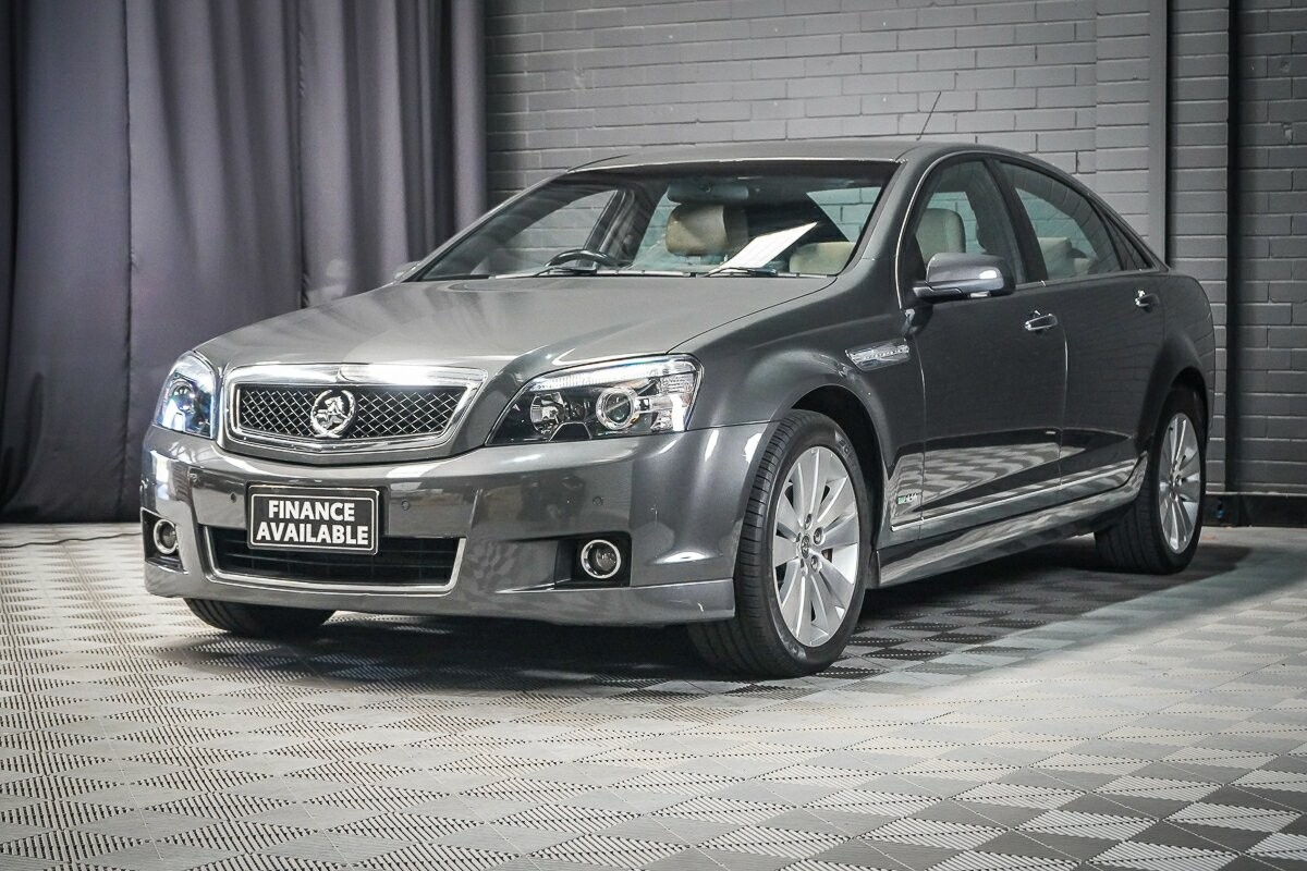 Holden Caprice image 4