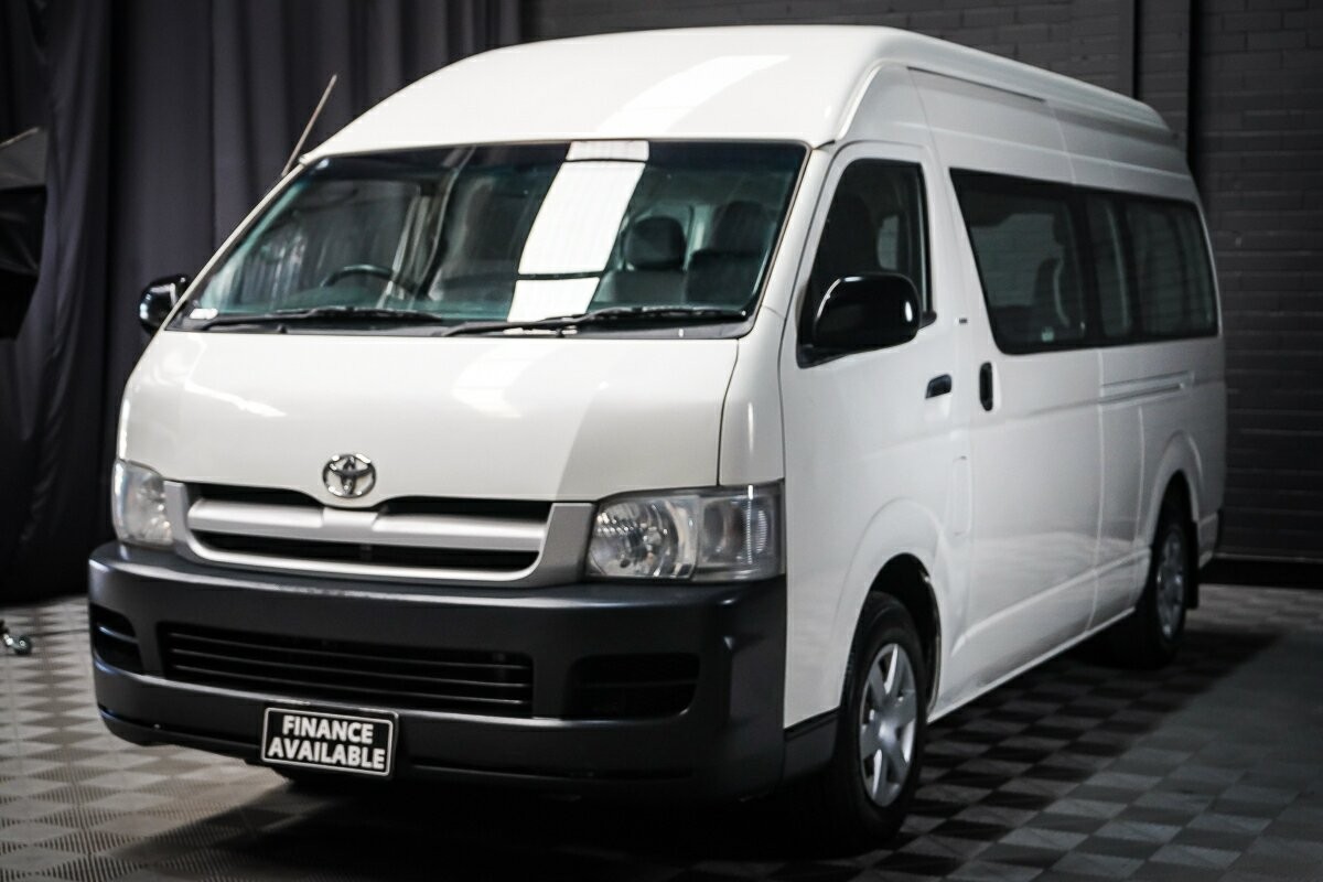 Toyota Hiace image 4