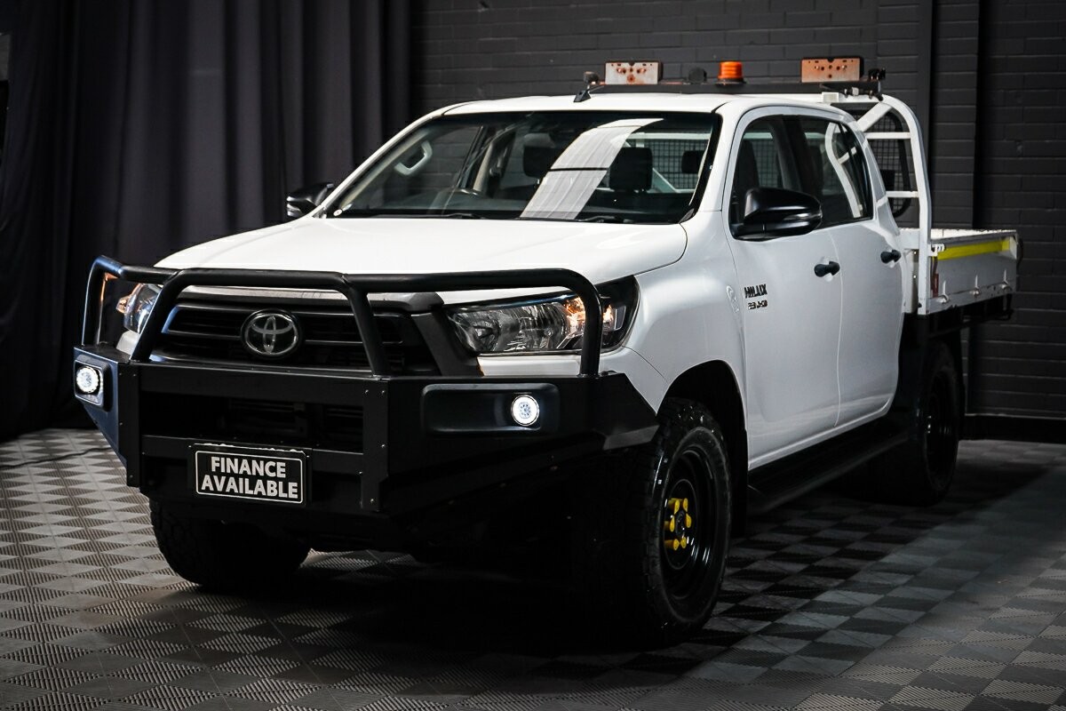 Toyota Hilux image 4