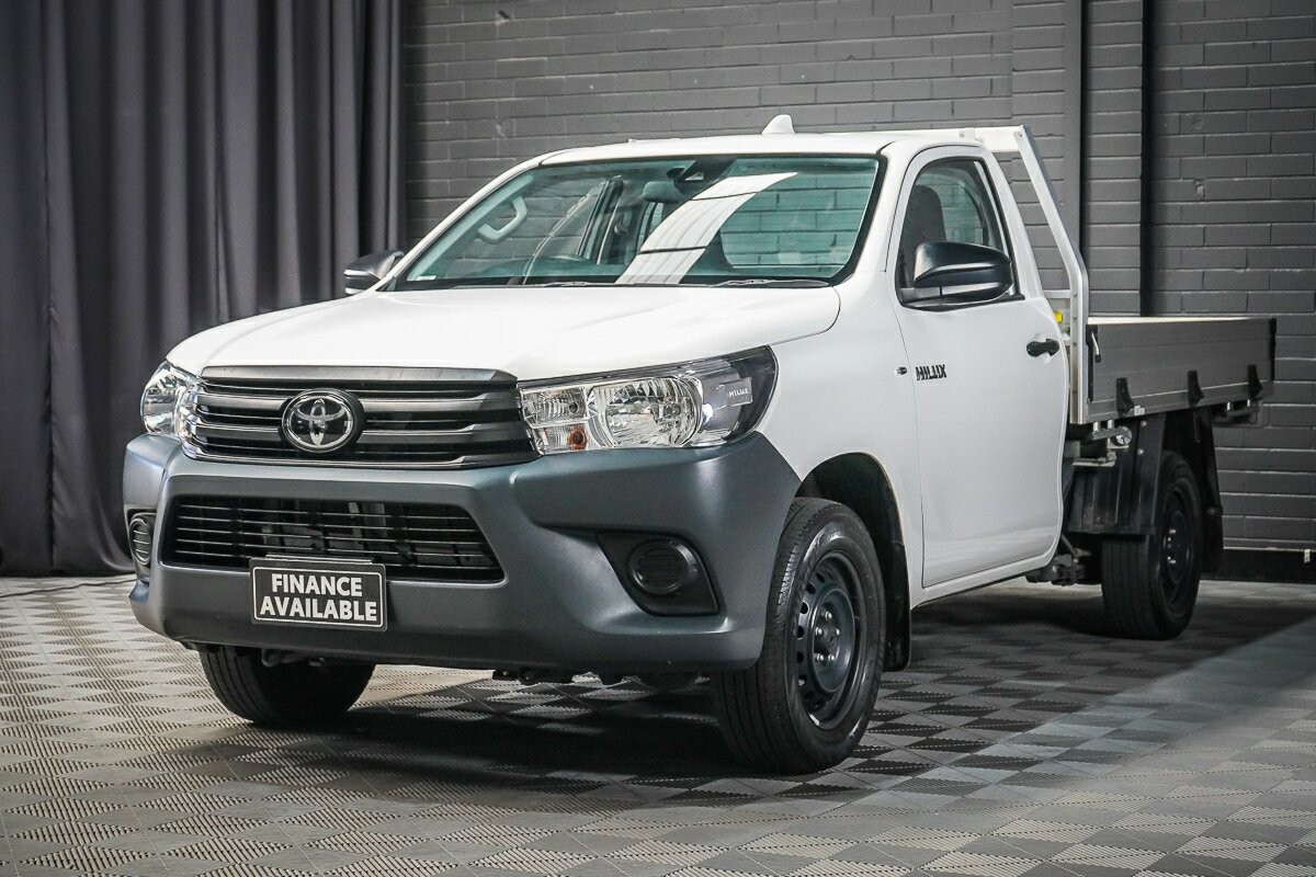 Toyota Hilux image 4