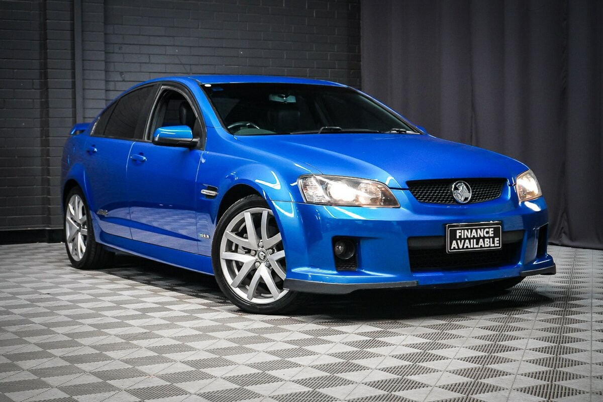 Holden Commodore image 1