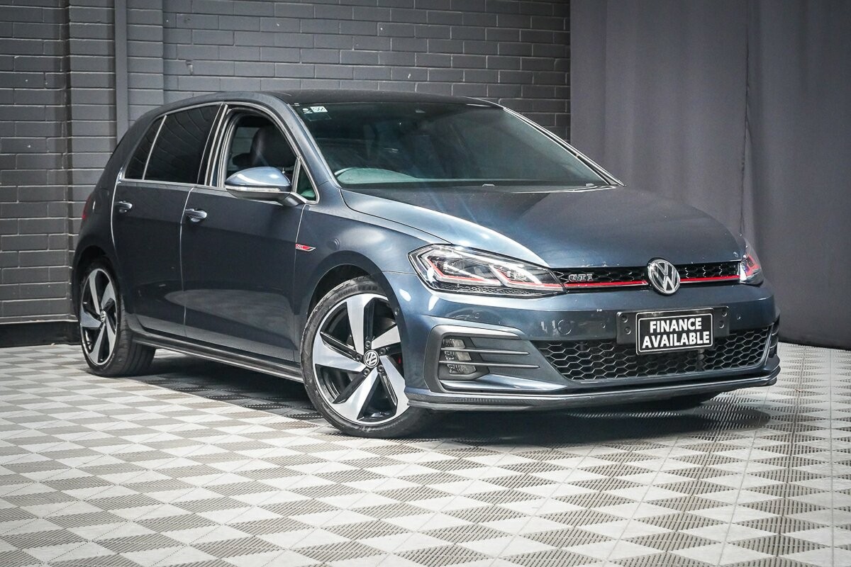 Volkswagen Golf image 1