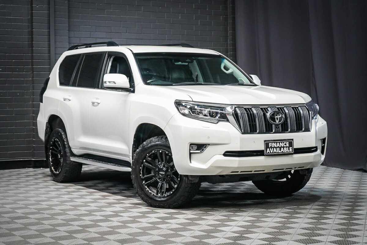 Toyota Landcruiser Prado image 1