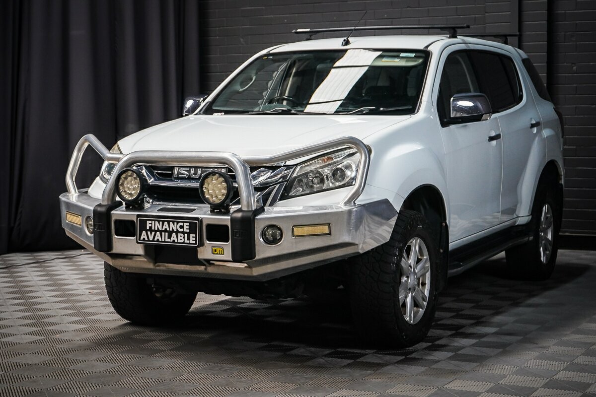 Isuzu Mu-x image 4