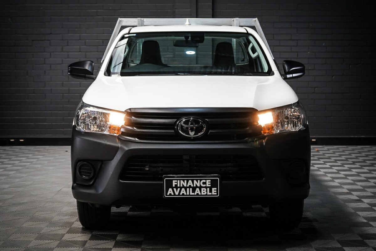 Toyota Hilux image 3