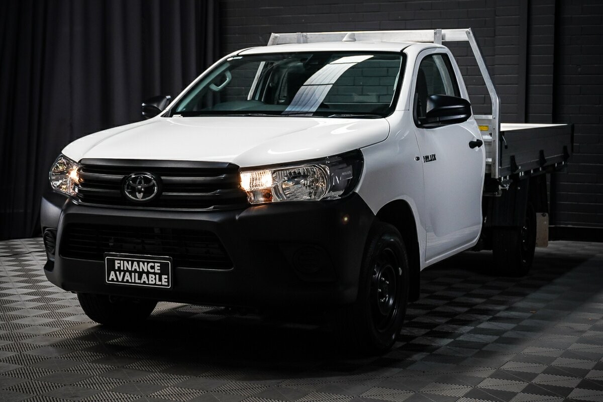 Toyota Hilux image 4