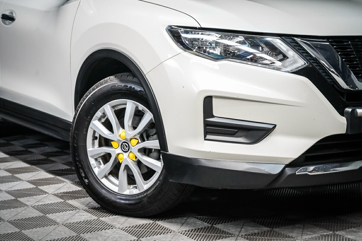 Nissan X-trail image 2