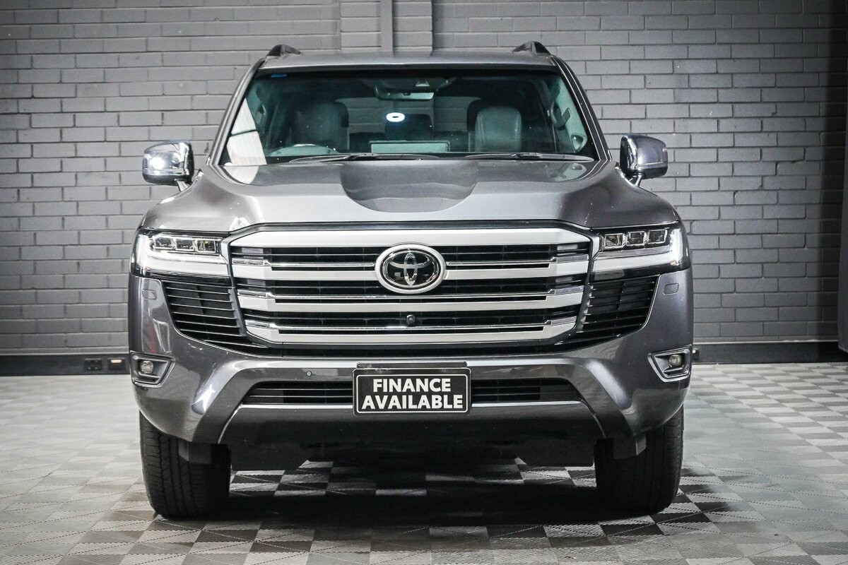 Toyota Landcruiser image 3