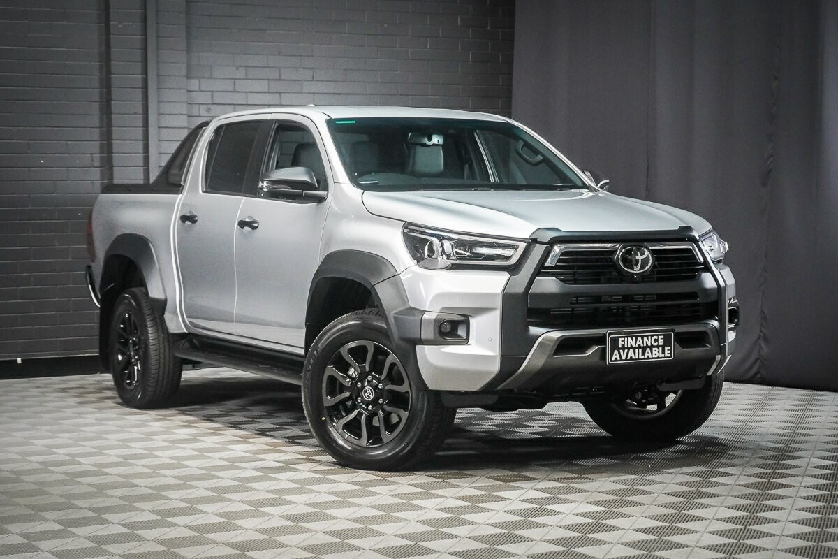 Toyota Hilux image 1