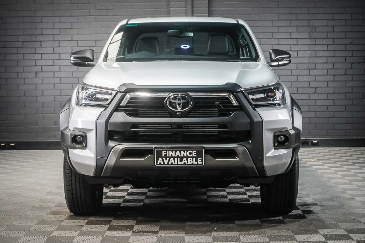 Toyota Hilux image 3