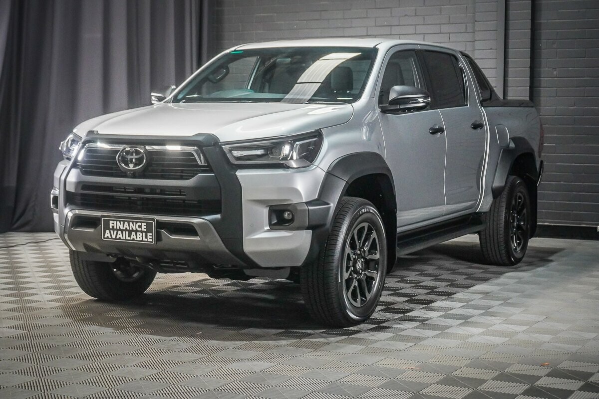 Toyota Hilux image 4