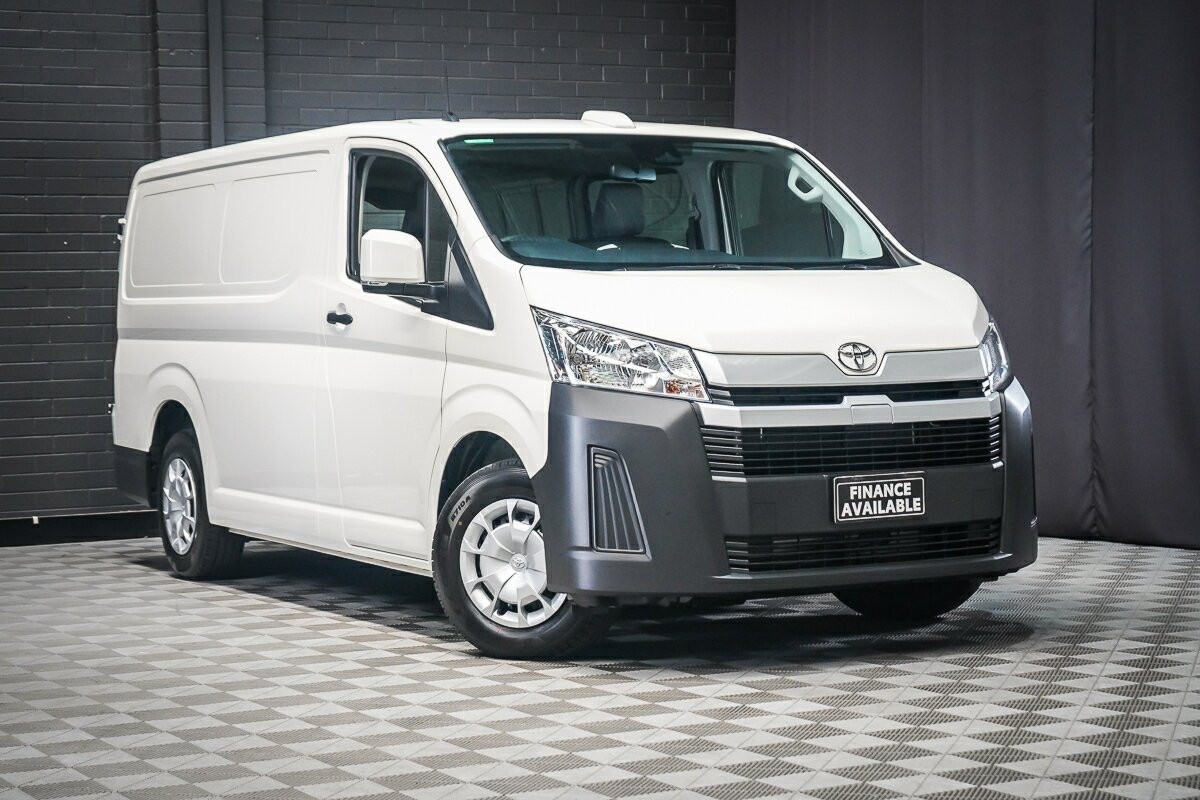 Toyota Hiace image 1