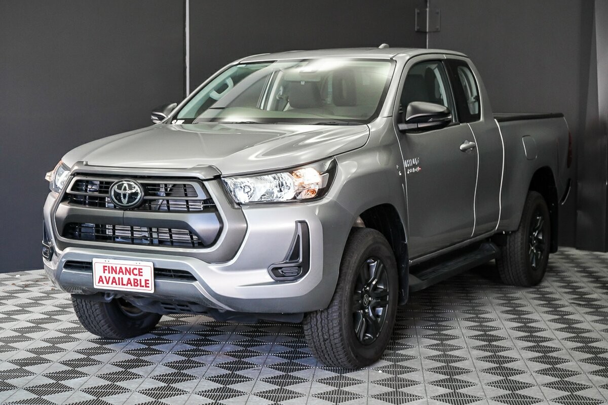 Toyota Hilux image 3