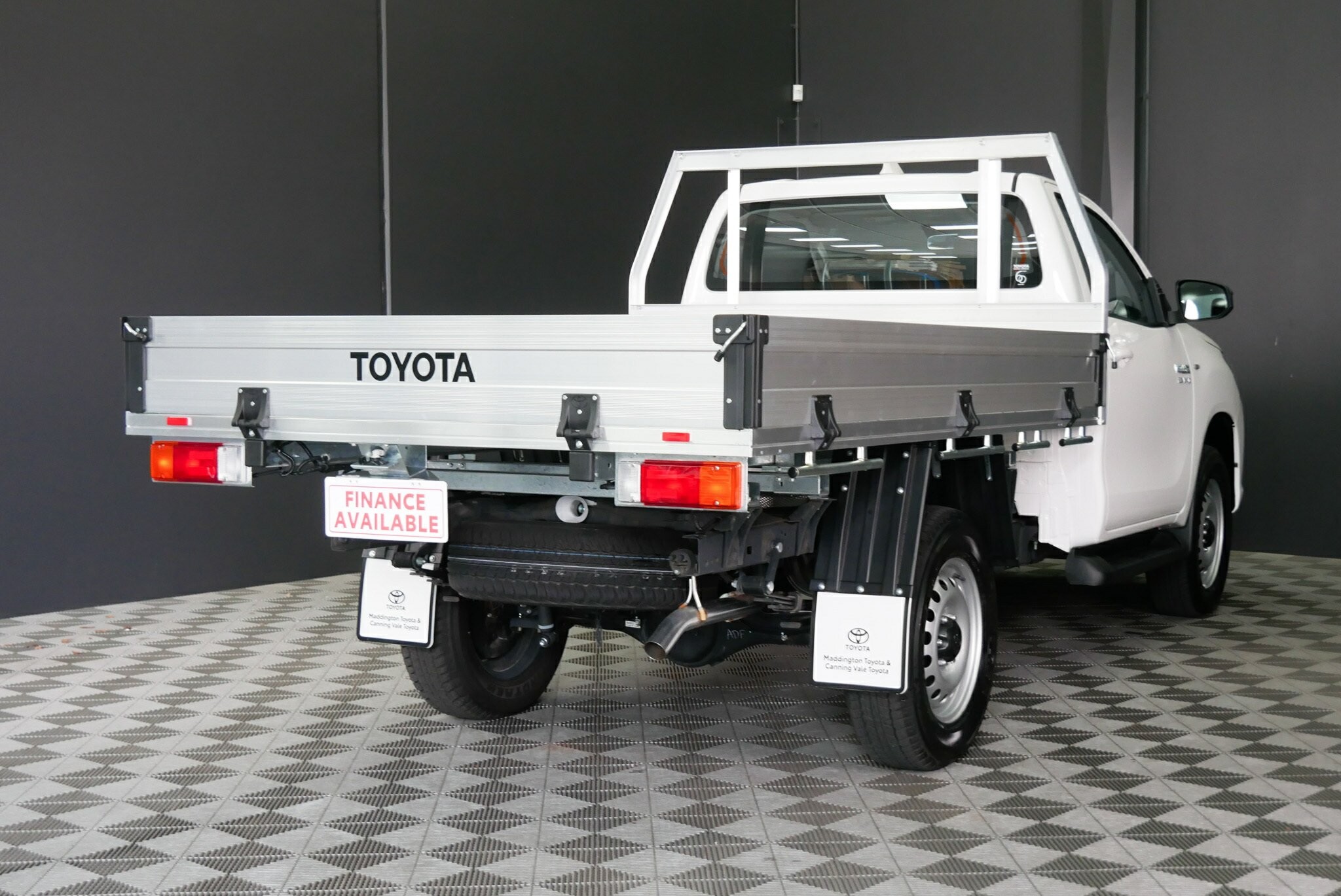 Toyota Hilux image 4