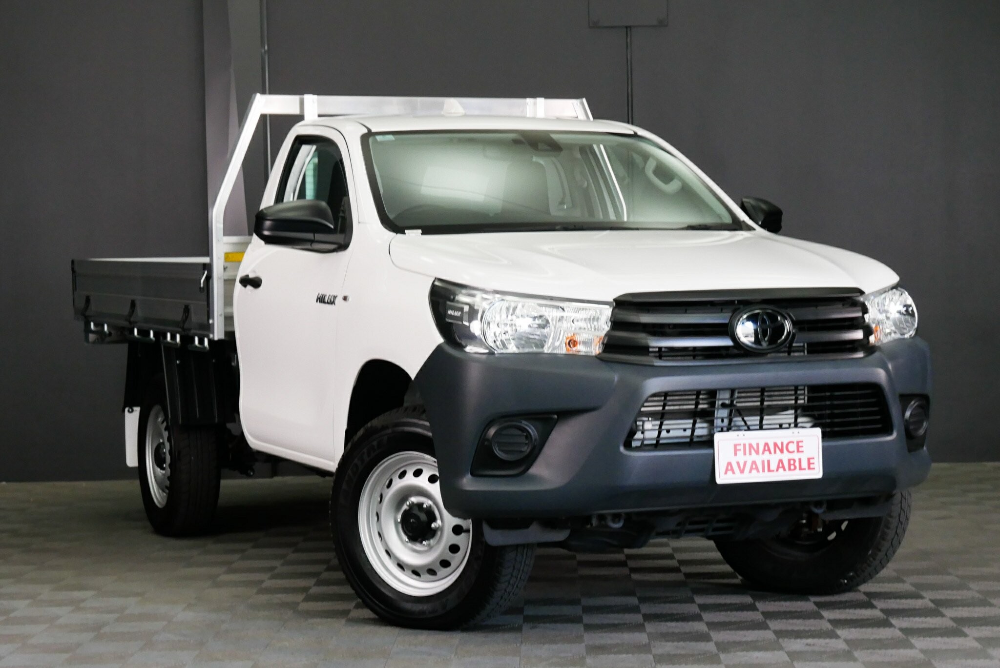 Toyota Hilux image 1