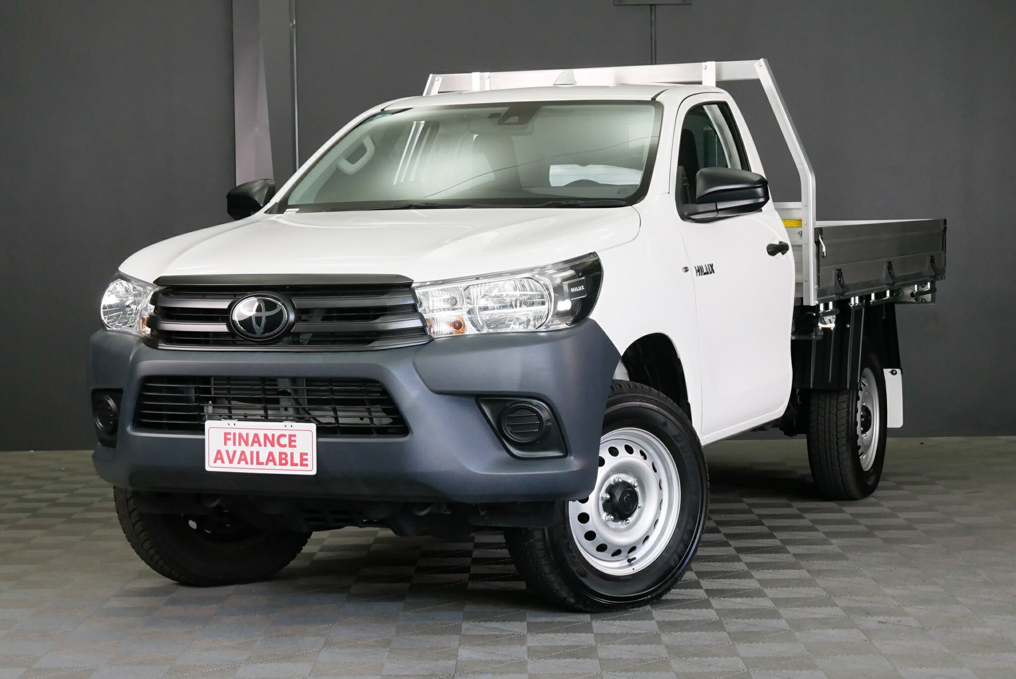 Toyota Hilux image 3