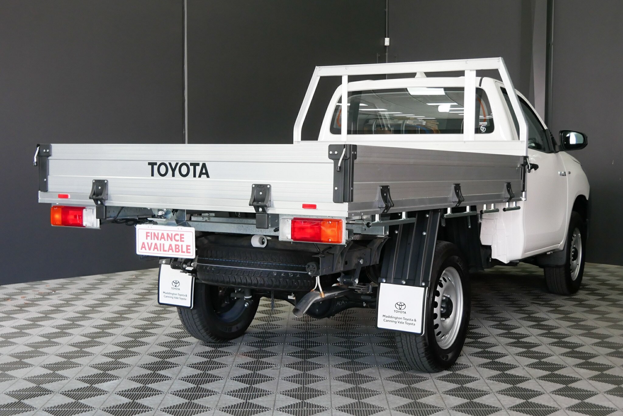 Toyota Hilux image 4