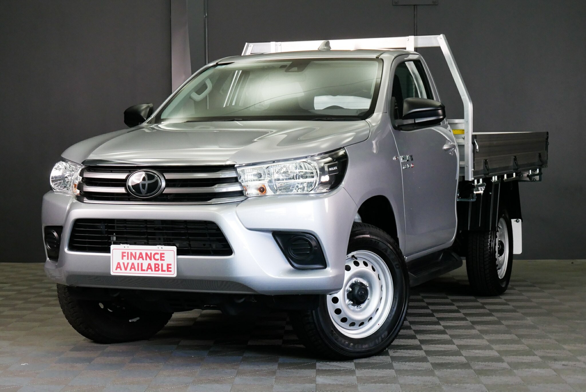 Toyota Hilux image 3