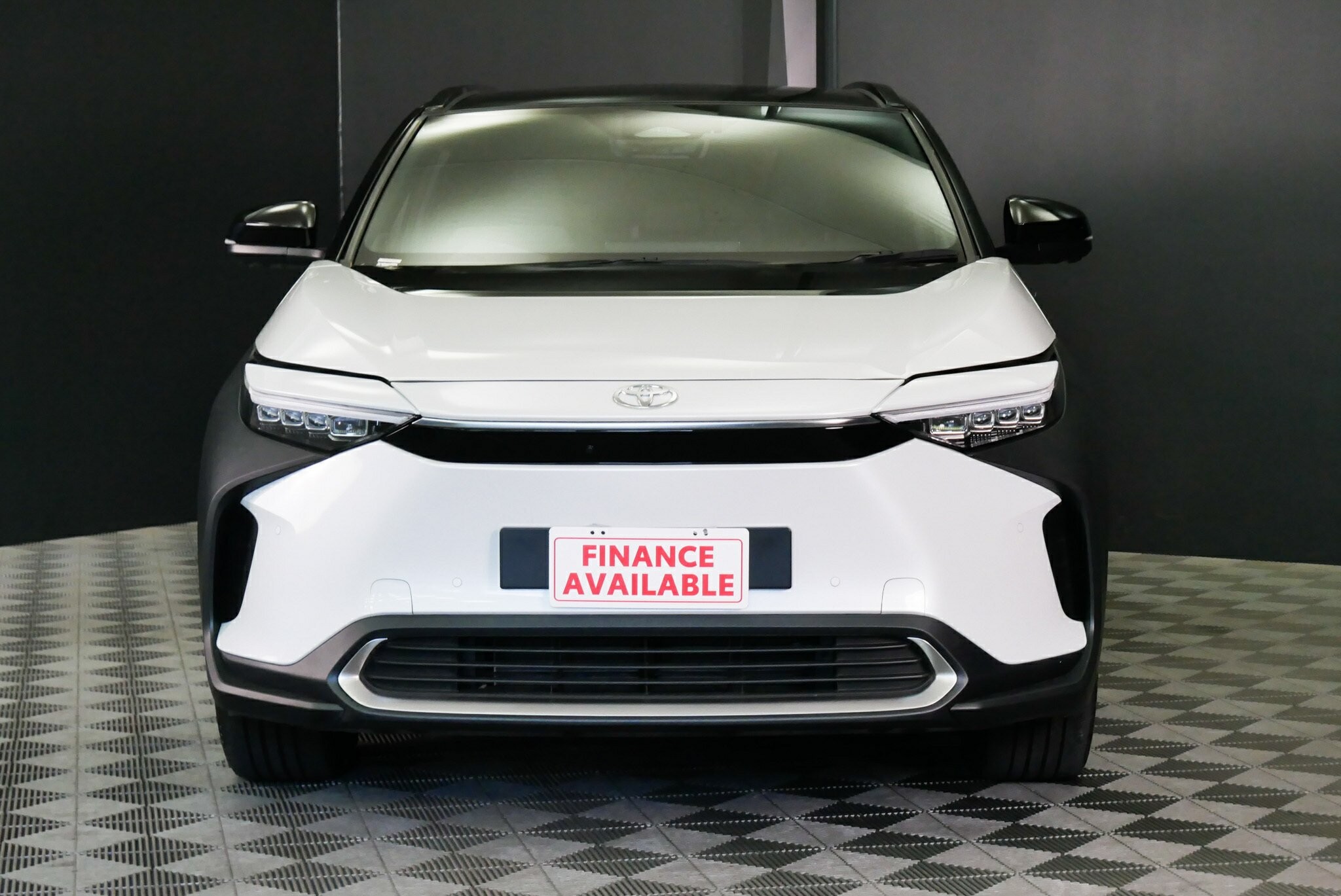 Toyota Bz4x image 2