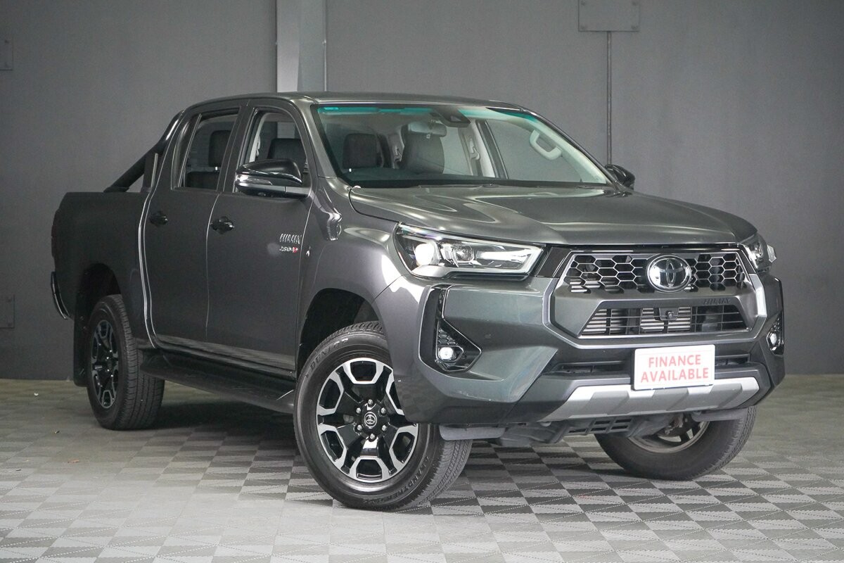 Toyota Hilux image 1