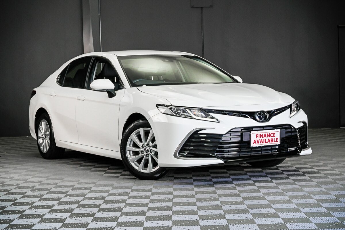 Toyota Camry image 1