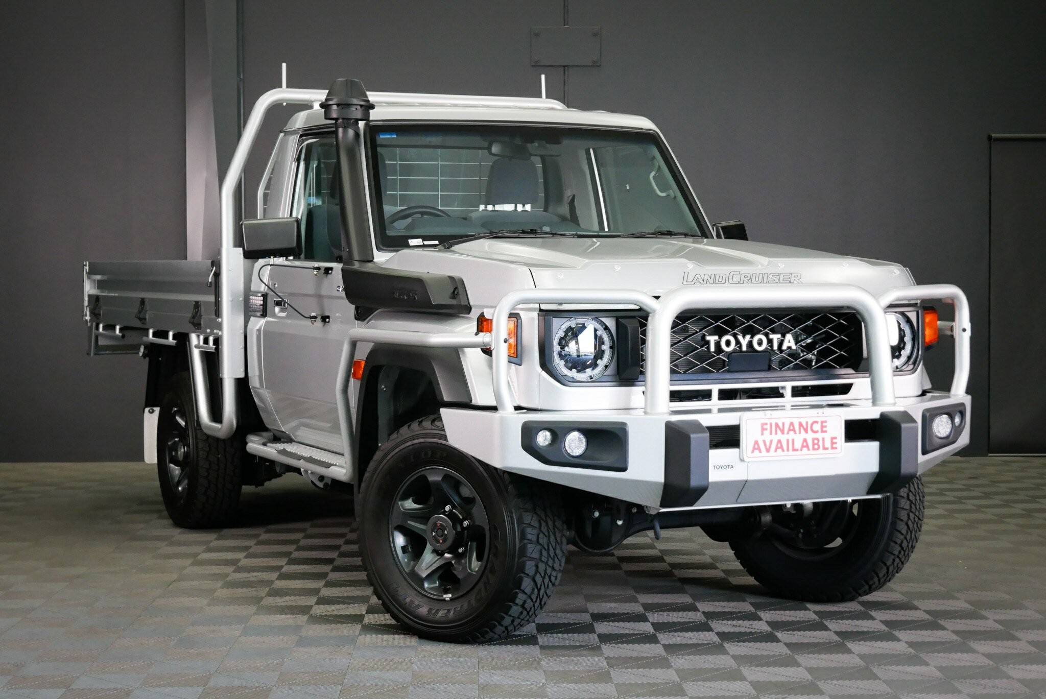 Toyota Landcruiser image 1